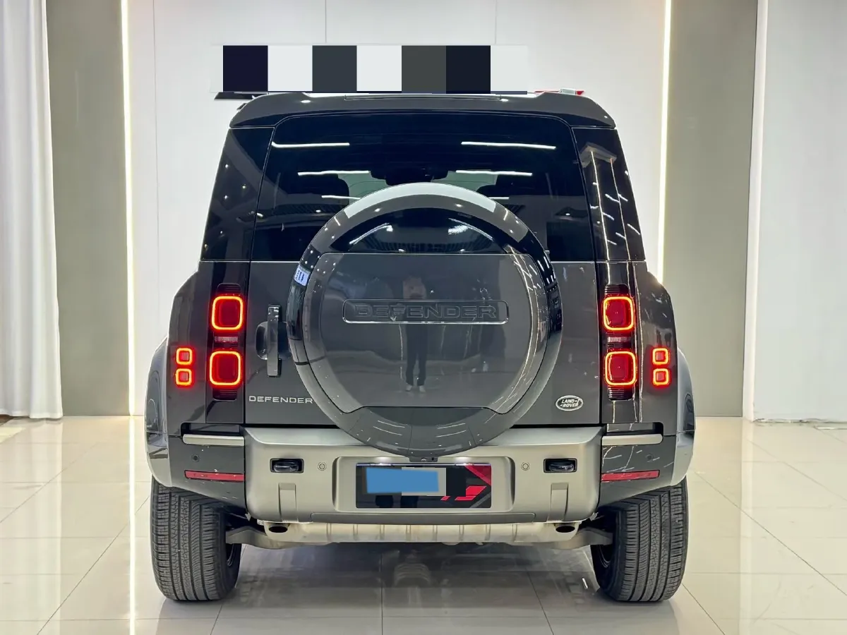 2024 Land Rover Defender 3.0T 400HP L6 8AT,autocango,china used car exporter,china ev exporter,chinese used car exporter,chinese used ev exporter