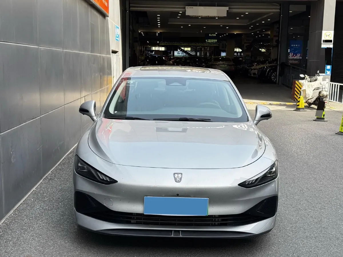 2023 Roewe D7 1.5L 112HP L4 1DHT PHEV 21.4KWH,autocango,china used car exporter,china ev exporter,chinese used car exporter,chinese used ev exporter