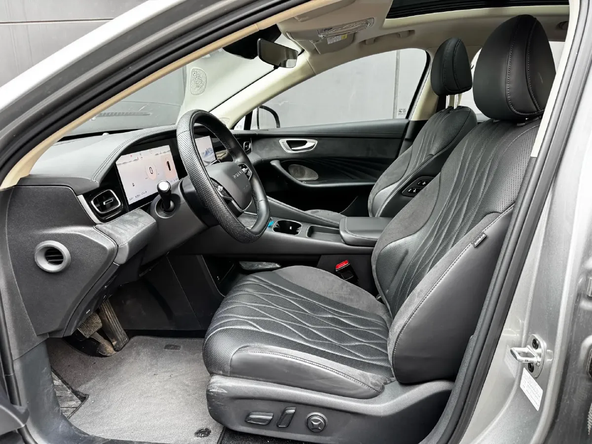 2023 Roewe D7 1.5L 112HP L4 1DHT PHEV 21.4KWH,autocango,china used car exporter,china ev exporter,chinese used car exporter,chinese used ev exporter