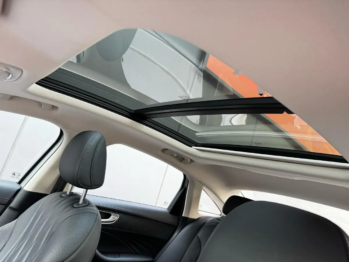 2023 Roewe D7 1.5L 112HP L4 1DHT PHEV 21.4KWH,autocango,china used car exporter,china ev exporter,chinese used car exporter,chinese used ev exporter