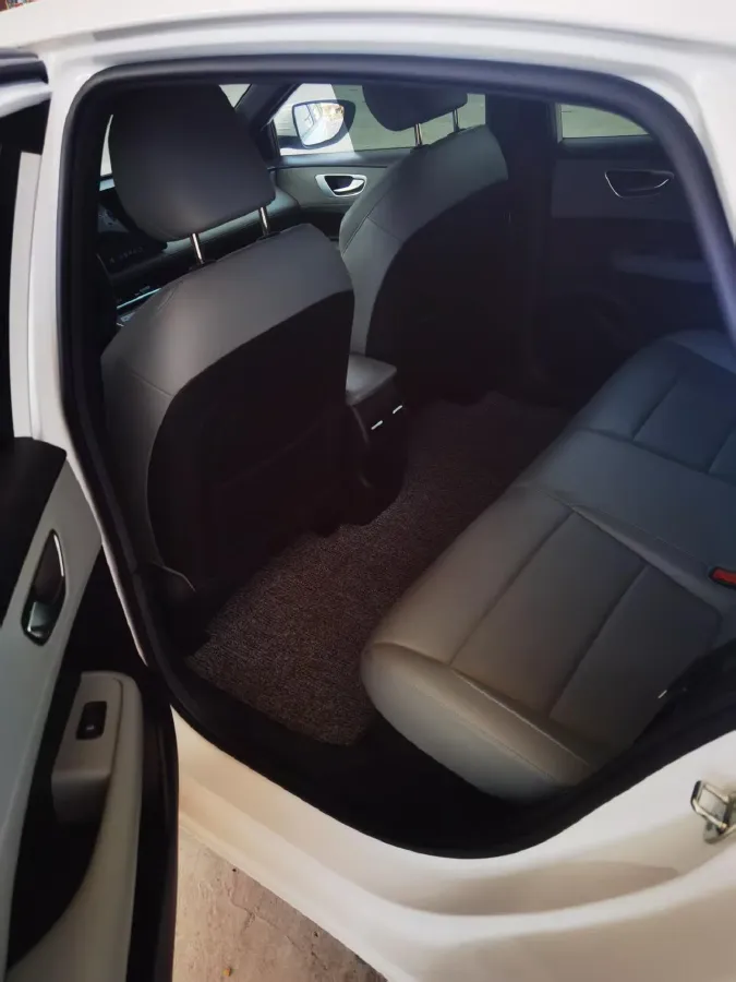 2025 Roewe D6 BEV,autocango,china used car exporter,china ev exporter,chinese used car exporter,chinese used ev exporter