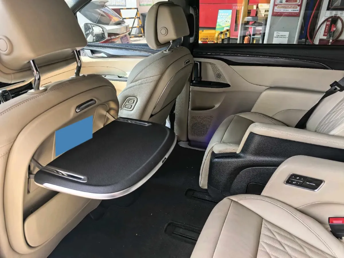 2022 Buick GL8 2.0T 237HP L4 9AT,autocango,china used car exporter,china ev exporter,chinese used car exporter,chinese used ev exporter
