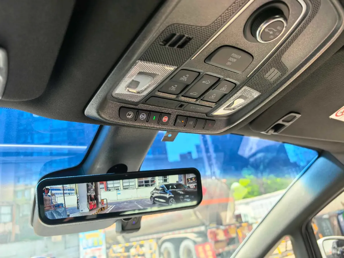 2022 Buick GL8 2.0T 237HP L4 9AT,autocango,china used car exporter,china ev exporter,chinese used car exporter,chinese used ev exporter