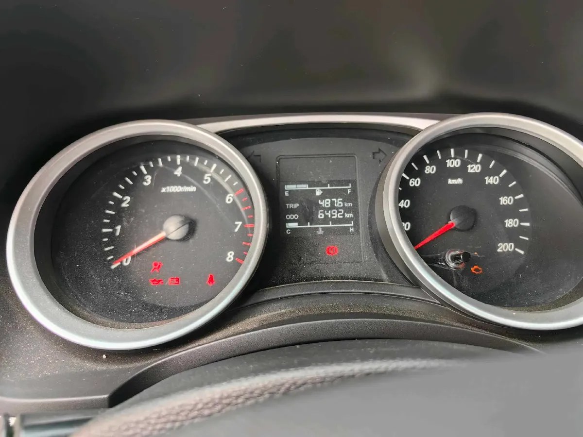 2021 WuLing HongGuang 1.5L 99HP L4 6MT,autocango,china used car exporter,china ev exporter,chinese used car exporter,chinese used ev exporter