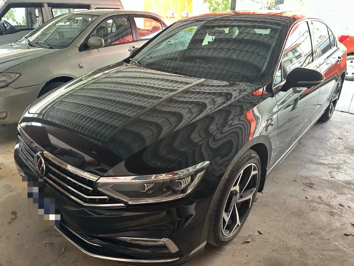 2023 Volkswagen Magotan 1.4T 150HP L4 7DCT,autocango,china used car exporter,china ev exporter,chinese used car exporter,chinese used ev exporter