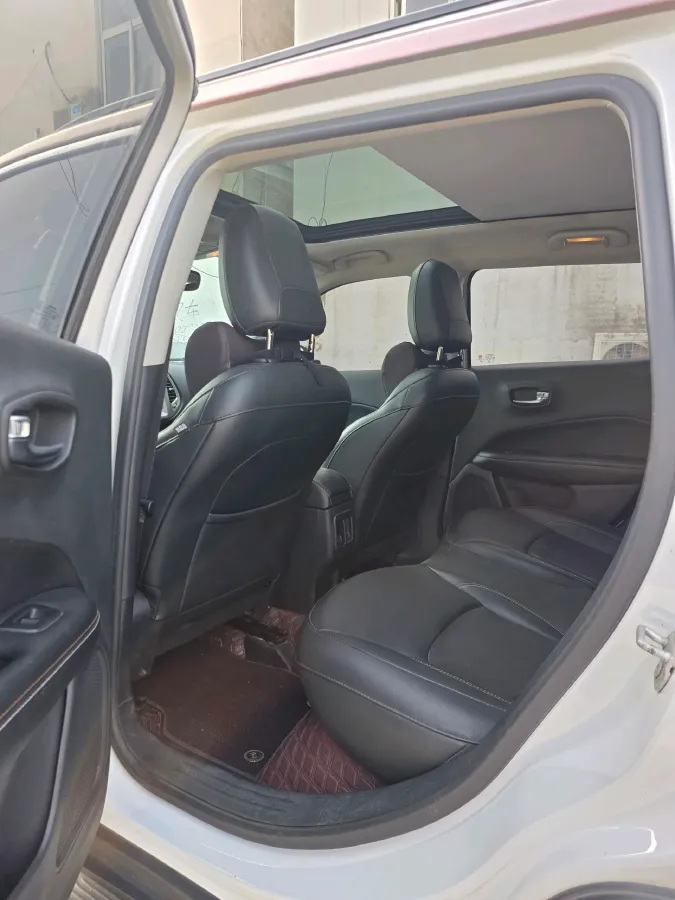 2017 Jeep Compass 1.4T 165HP L4 7DCT,autocango,china used car exporter,china ev exporter,chinese used car exporter,chinese used ev exporter