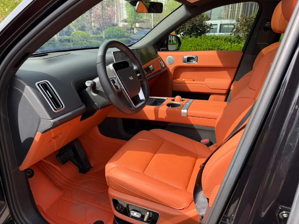 2024 Li L8 Range Extended 154HP REEV 42.8KWH,autocango,china used car exporter,china ev exporter,chinese used car exporter,chinese used ev exporter