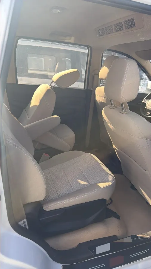 2019 WuLing HongGuang 1.5L 99HP L4 6MT,autocango,china used car exporter,china ev exporter,chinese used car exporter,chinese used ev exporter