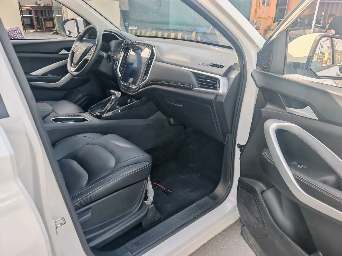 2020 HanTeng X7 1.5T 156HP L4 6AT,autocango,china used car exporter,china ev exporter,chinese used car exporter,chinese used ev exporter