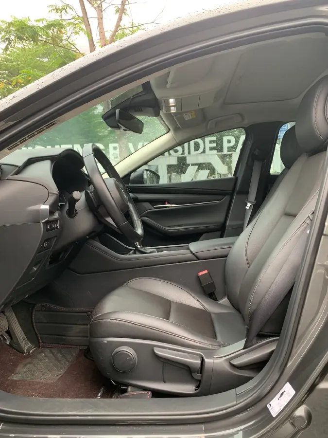 2022 Mazda 3 Axela 2.0L 158HP L4 6AT,autocango,china used car exporter,china ev exporter,chinese used car exporter,chinese used ev exporter