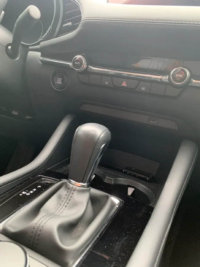 2022 Mazda 3 Axela 2.0L 158HP L4 6AT,autocango,china used car exporter,china ev exporter,chinese used car exporter,chinese used ev exporter