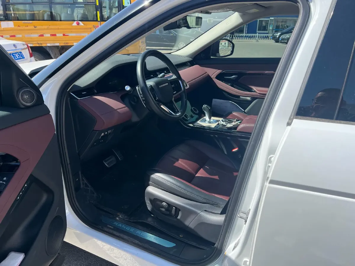 2022 Land Rover Range Rover Evoque 2.0T 249HP L4 9AT,autocango,china used car exporter,china ev exporter,chinese used car exporter,chinese used ev exporter