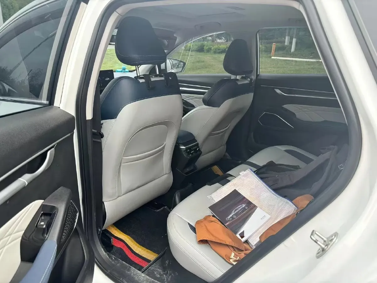 2022 Geely Emgrand 1.5L 114HP L4 CVT,autocango,china used car exporter,china ev exporter,chinese used car exporter,chinese used ev exporter