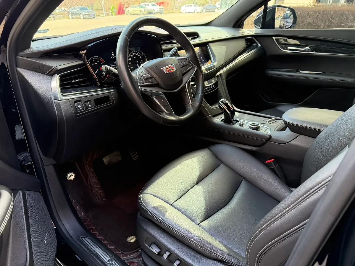 2021 Cadillac XT5 2.0T 237HP L4 9AT,autocango,china used car exporter,china ev exporter,chinese used car exporter,chinese used ev exporter