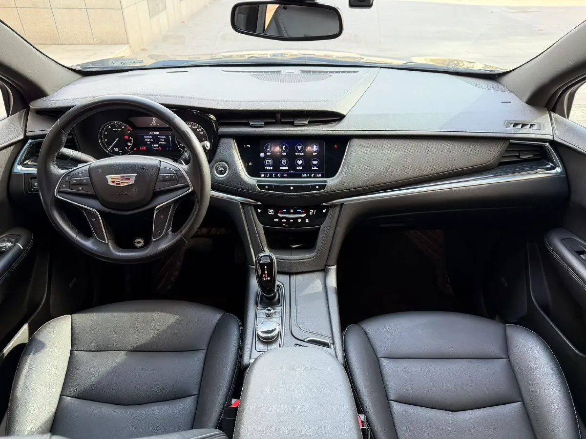 2021 Cadillac XT5 2.0T 237HP L4 9AT,autocango,china used car exporter,china ev exporter,chinese used car exporter,chinese used ev exporter