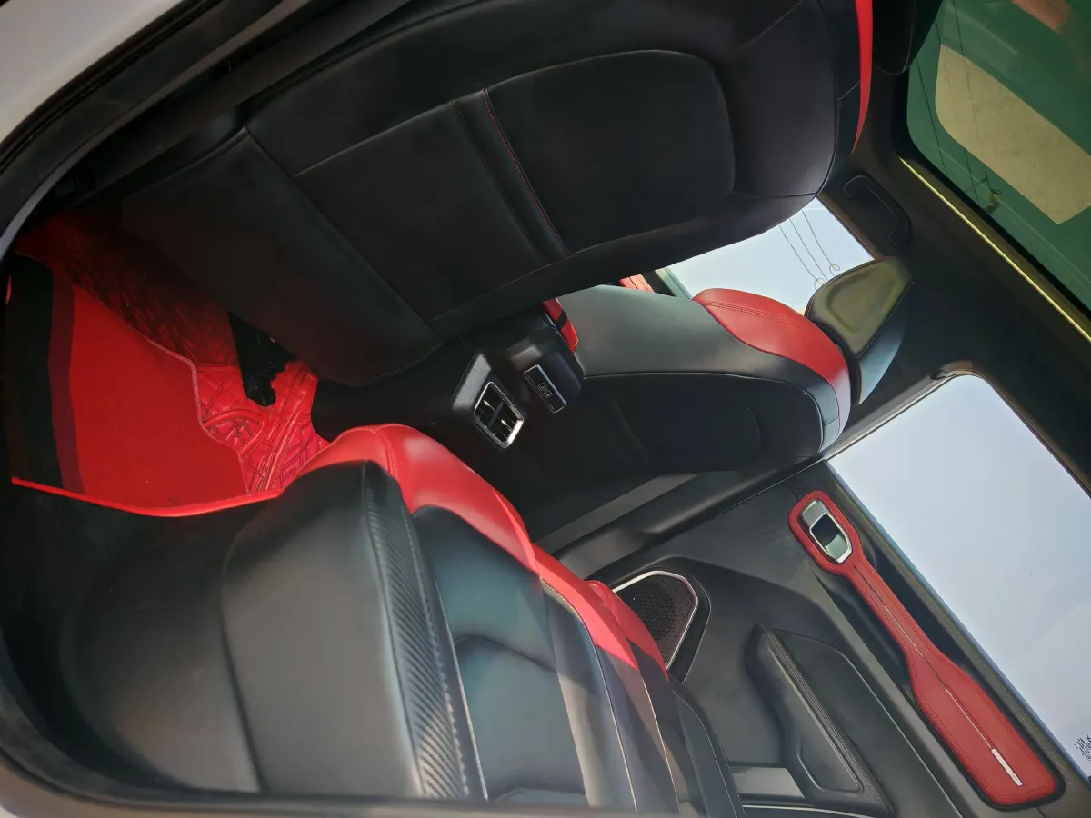 2021 Geely ICON 1.5T 177HP L3 7DCT,autocango,china used car exporter,china ev exporter,chinese used car exporter,chinese used ev exporter