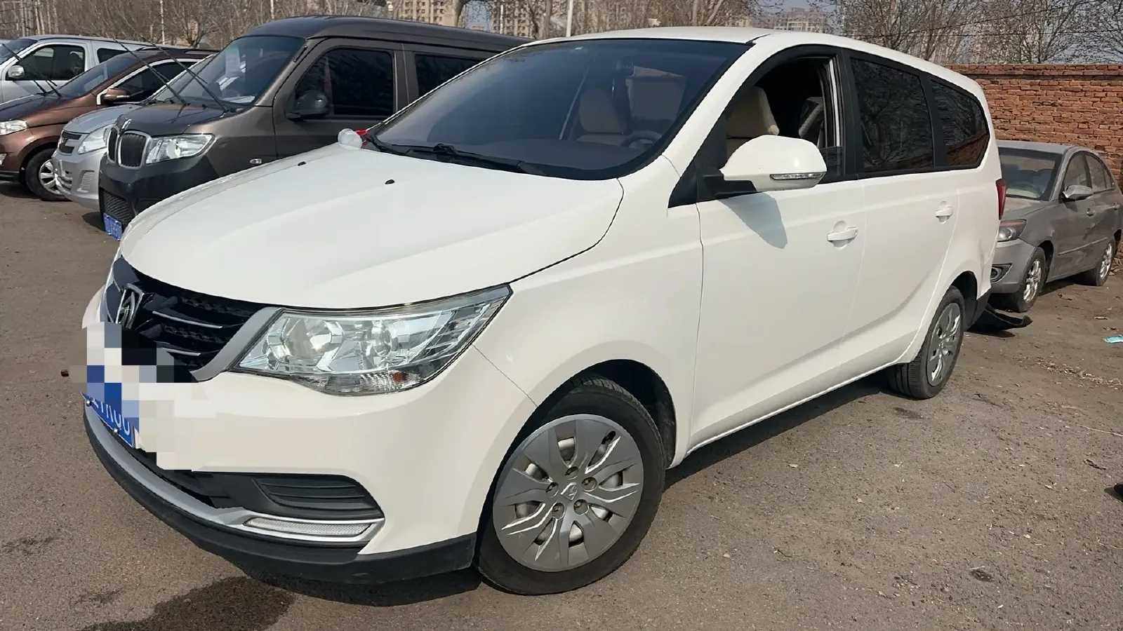 2016 BaoJun 730 1.5L 112HP L4 5MT,autocango,china used car exporter,china ev exporter,chinese used car exporter,chinese used ev exporter