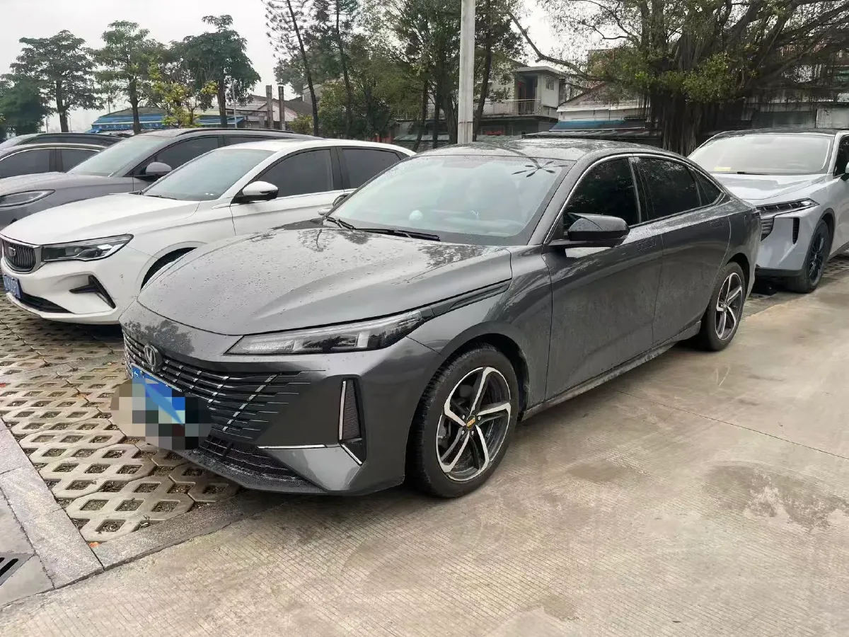 2024 ChangAn Eado 1.5T 170HP L4 7DCT,autocango,china used car exporter,china ev exporter,chinese used car exporter,chinese used ev exporter