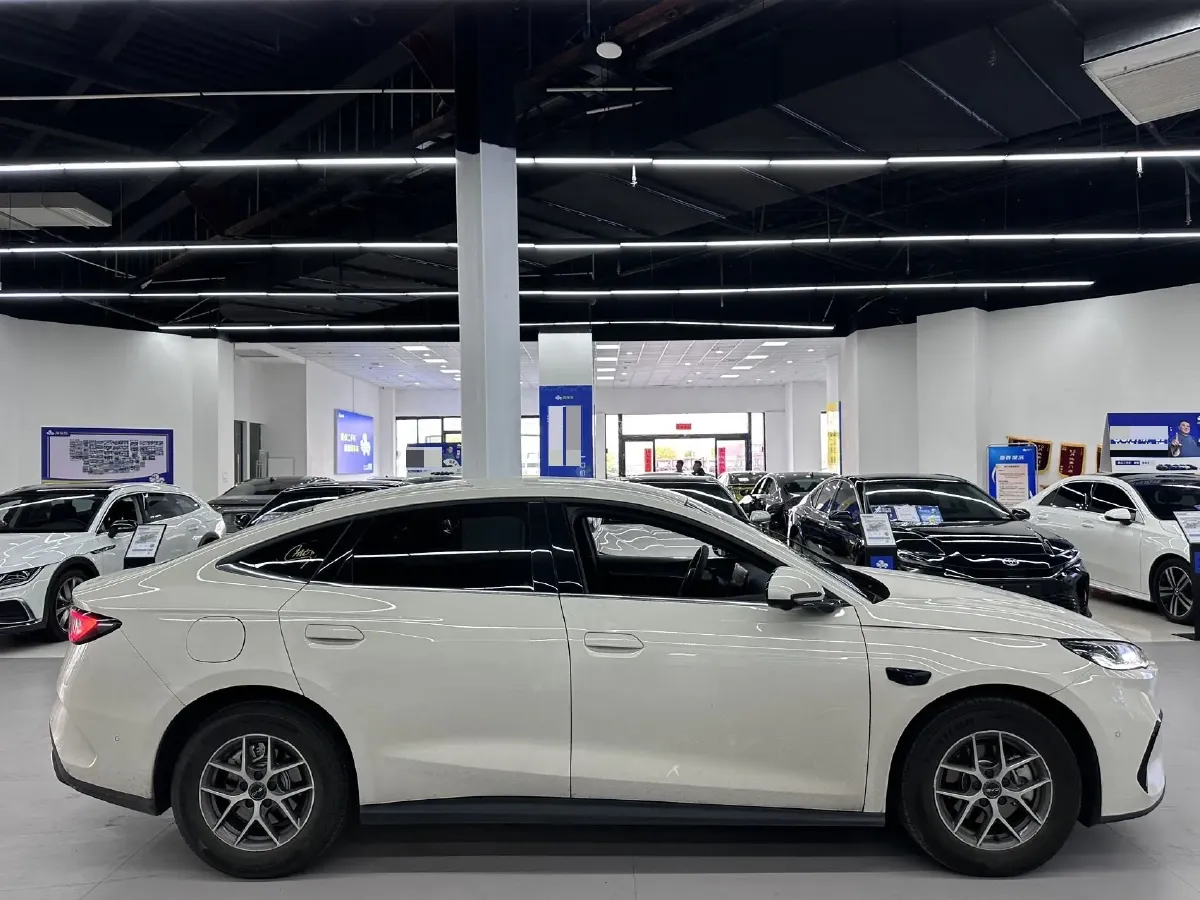 2025 BYD Seal06 1.5L 101HP L4 E-CVT PHEV 10.08KWH,autocango,china used car exporter,china ev exporter,chinese used car exporter,chinese used ev exporter