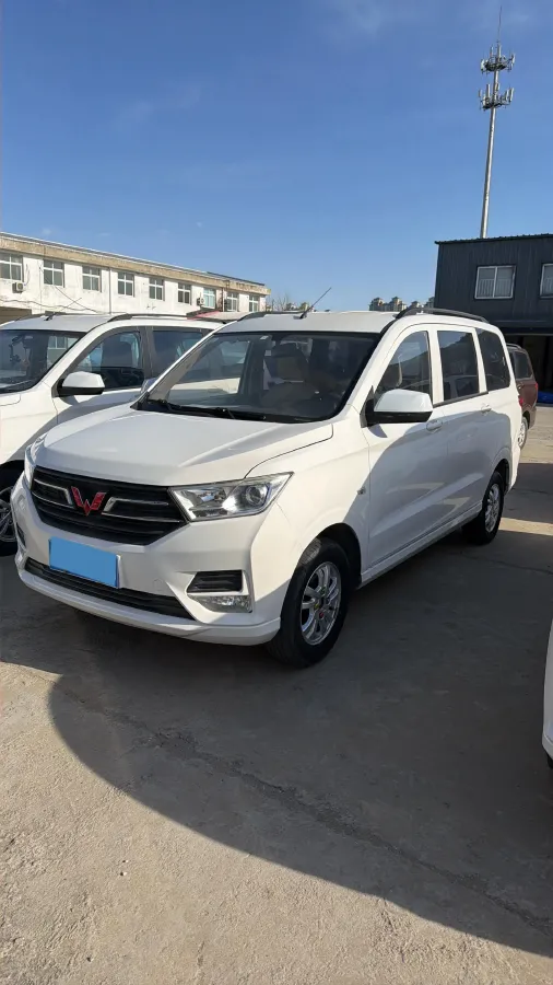 2019 WuLing HongGuang 1.5L 99HP L4 6MT,autocango,china used car exporter,china ev exporter,chinese used car exporter,chinese used ev exporter