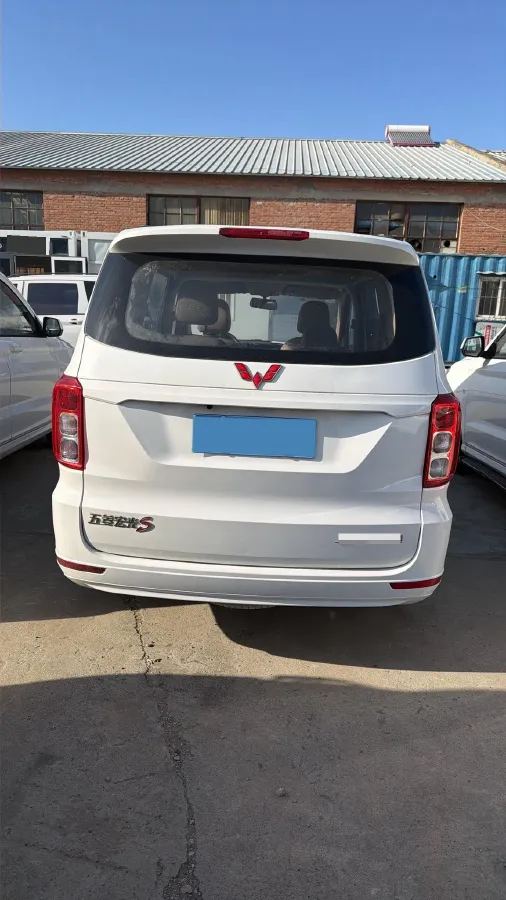 2019 WuLing HongGuang 1.5L 99HP L4 6MT,autocango,china used car exporter,china ev exporter,chinese used car exporter,chinese used ev exporter