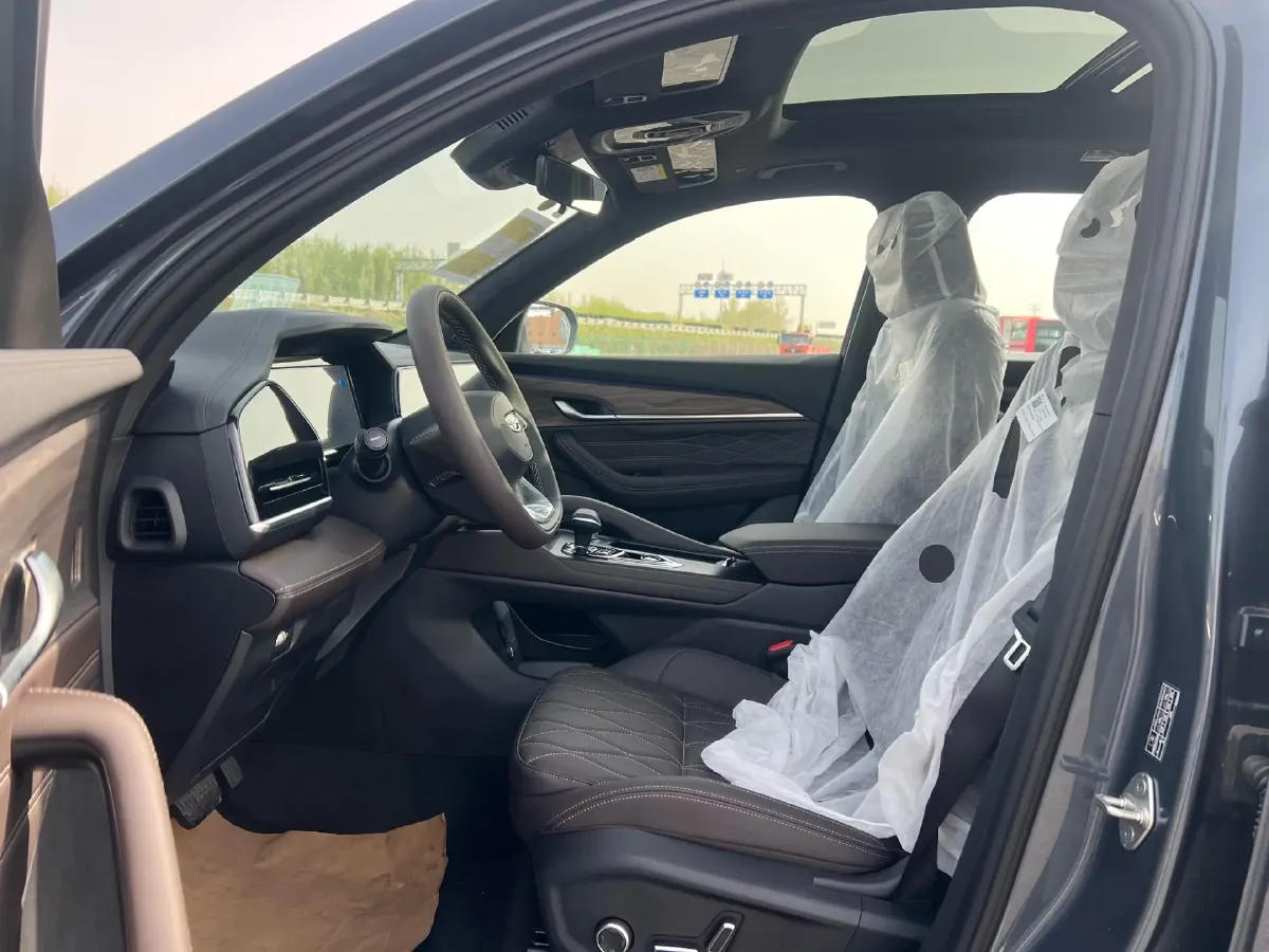 2025 Geely Monjaro 2.0T 238HP L4 8AT,autocango,china used car exporter,china ev exporter,chinese used car exporter,chinese used ev exporter