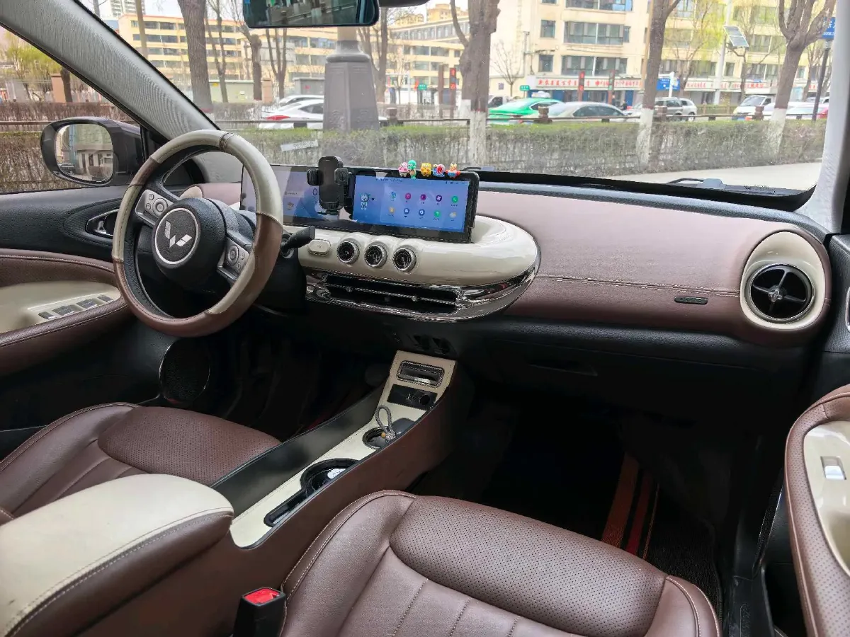 2023 WuLing BinGuo BEV 31.9KWH,autocango,china used car exporter,china ev exporter,chinese used car exporter,chinese used ev exporter