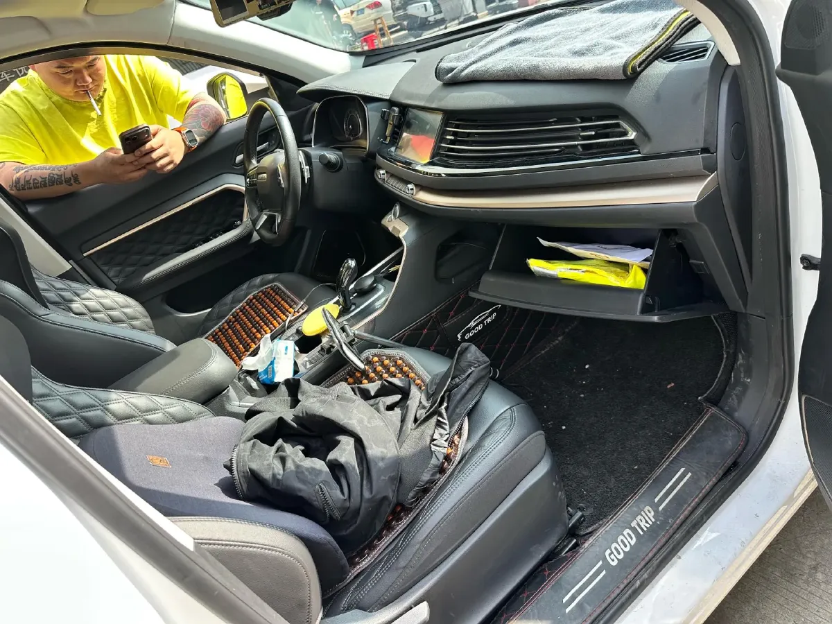 2020 Haval H6 1.5T 169HP L4 7DCT,autocango,china used car exporter,china ev exporter,chinese used car exporter,chinese used ev exporter