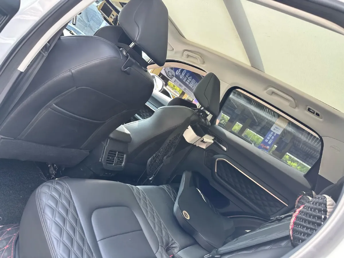 2020 Haval H6 1.5T 169HP L4 7DCT,autocango,china used car exporter,china ev exporter,chinese used car exporter,chinese used ev exporter