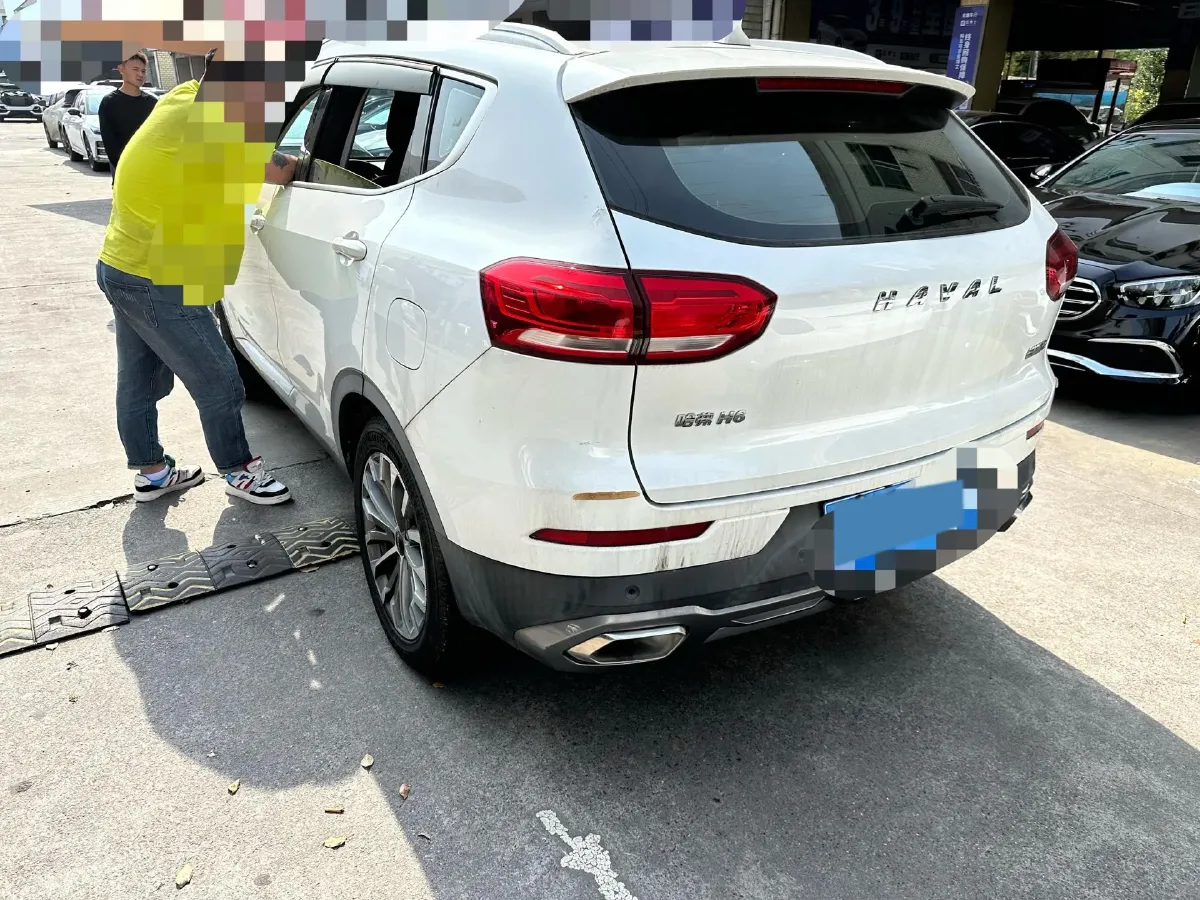 2020 Haval H6 1.5T 169HP L4 7DCT,autocango,china used car exporter,china ev exporter,chinese used car exporter,chinese used ev exporter