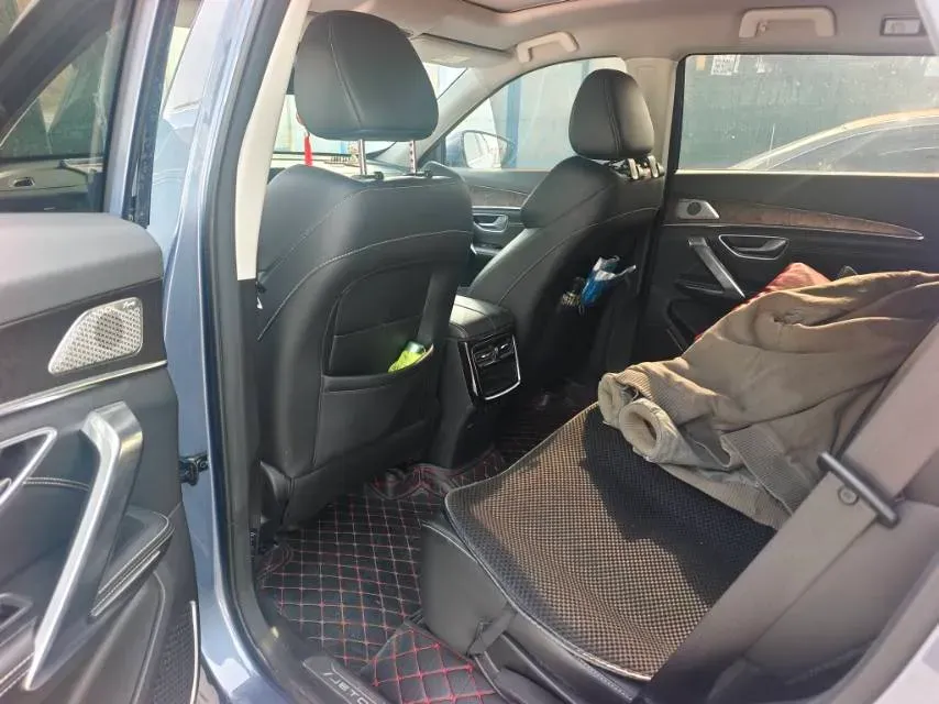 2021 Jetour X70 Plus 1.6T 197HP L4 7DCT,autocango,china used car exporter,china ev exporter,chinese used car exporter,chinese used ev exporter