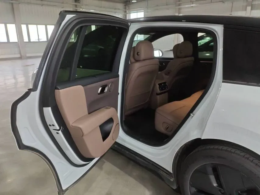 2025 Li i6 BEV,autocango,china used car exporter,china ev exporter,chinese used car exporter,chinese used ev exporter