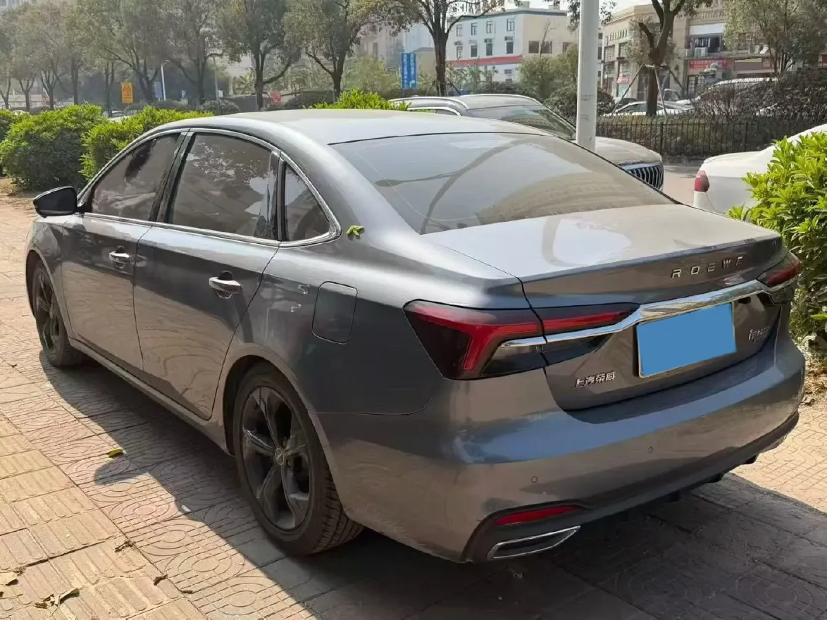 2021 Roewe i6 MAX 1.5T 169HP L4 AMT PHEV,autocango,china used car exporter,china ev exporter,chinese used car exporter,chinese used ev exporter