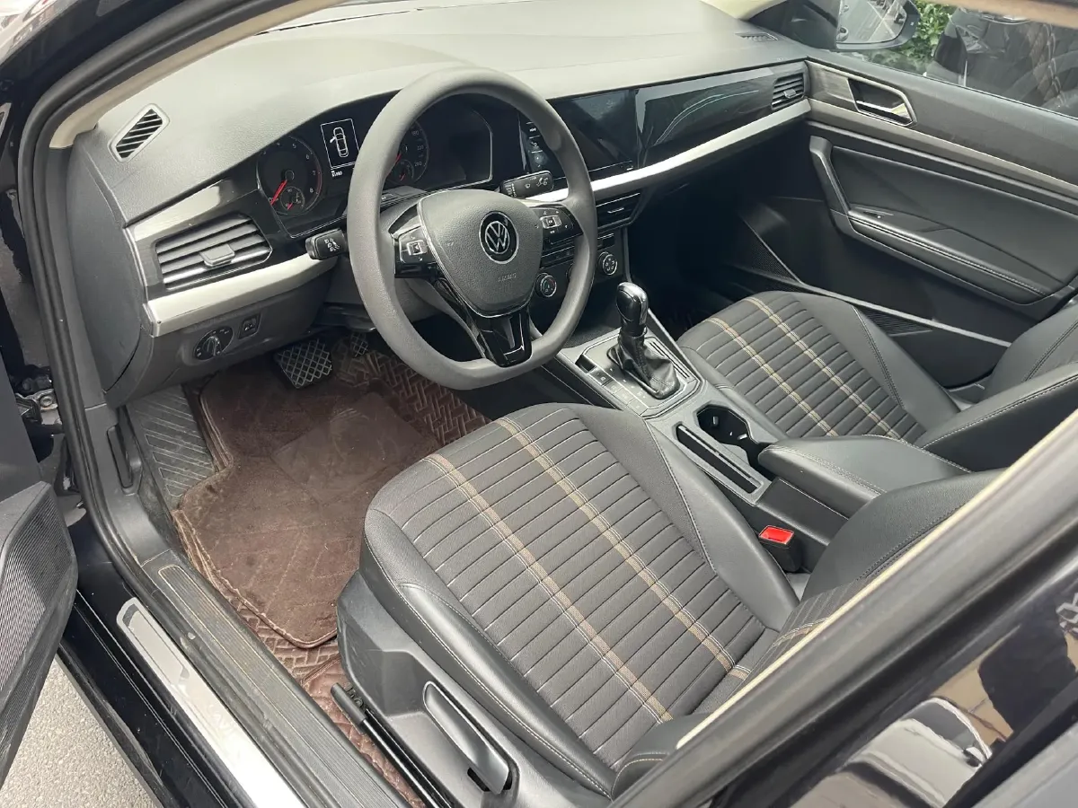 2021 Volkswagen Lavida 1.4T 150HP L4 7DCT,autocango,china used car exporter,china ev exporter,chinese used car exporter,chinese used ev exporter