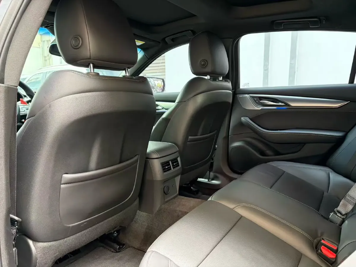 2022 Cadillac CT5 2.0T 237HP L4 10AT,autocango,china used car exporter,china ev exporter,chinese used car exporter,chinese used ev exporter