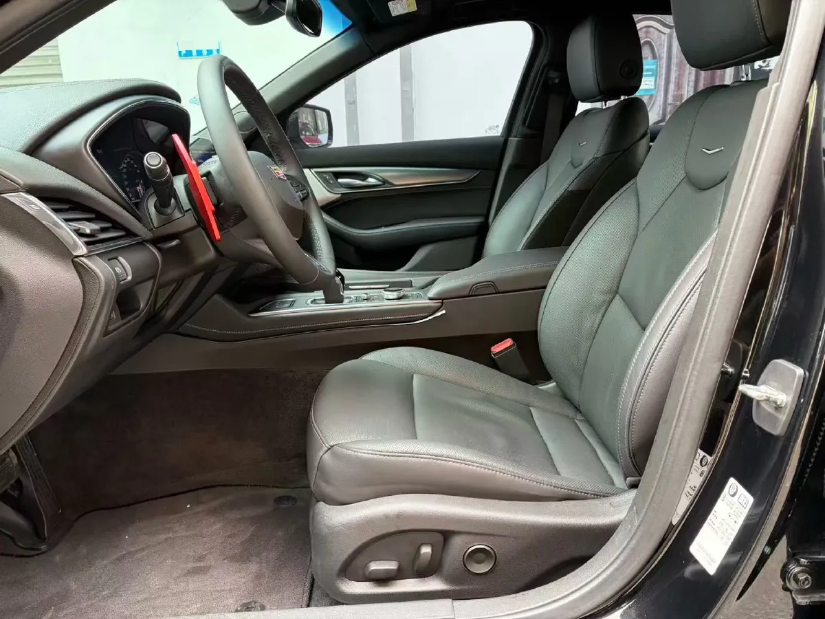 2022 Cadillac CT5 2.0T 237HP L4 10AT,autocango,china used car exporter,china ev exporter,chinese used car exporter,chinese used ev exporter