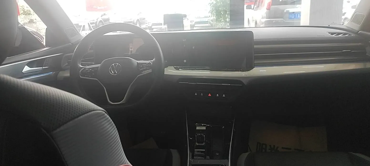 2023 Volkswagen Lamando 1.4T 150HP L4 7DCT,autocango,china used car exporter,china ev exporter,chinese used car exporter,chinese used ev exporter