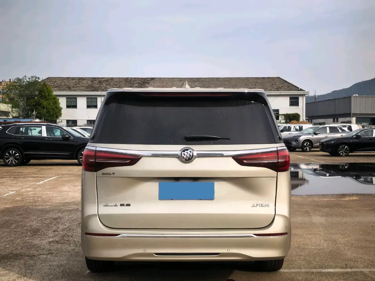 2023 Buick GL8 2.0T 237HP L4 9AT,autocango,china used car exporter,china ev exporter,chinese used car exporter,chinese used ev exporter