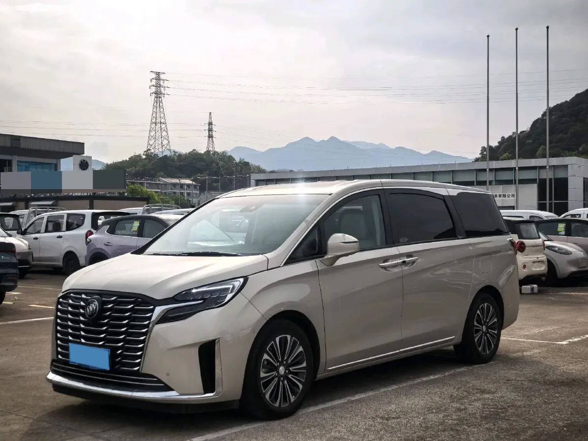 2023 Buick GL8 2.0T 237HP L4 9AT,autocango,china used car exporter,china ev exporter,chinese used car exporter,chinese used ev exporter