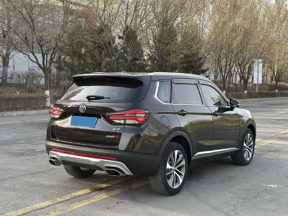 2018 Brilliance Auto V7 1.6T 204HP L4 6MT,autocango,china used car exporter,china ev exporter,chinese used car exporter,chinese used ev exporter