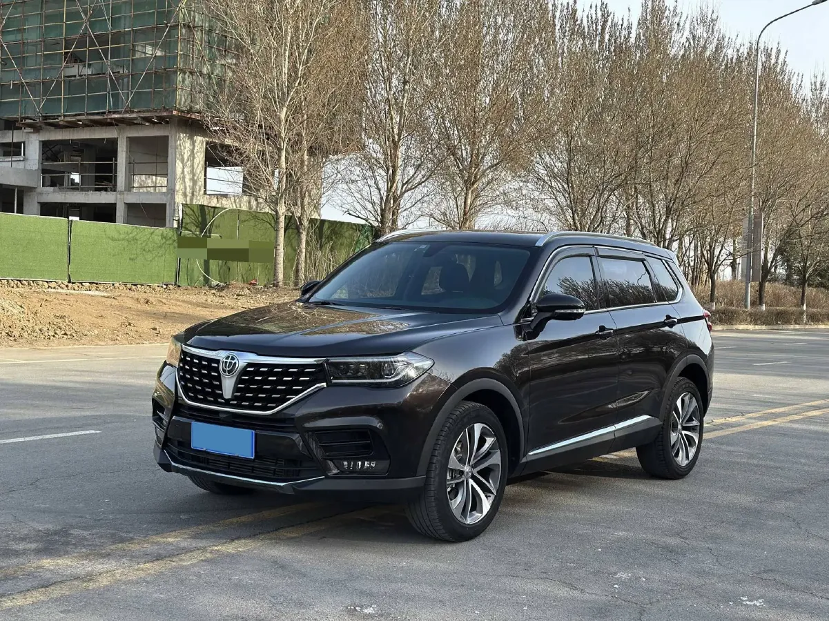 2018 Brilliance Auto V7 1.6T 204HP L4 6MT,autocango,china used car exporter,china ev exporter,chinese used car exporter,chinese used ev exporter
