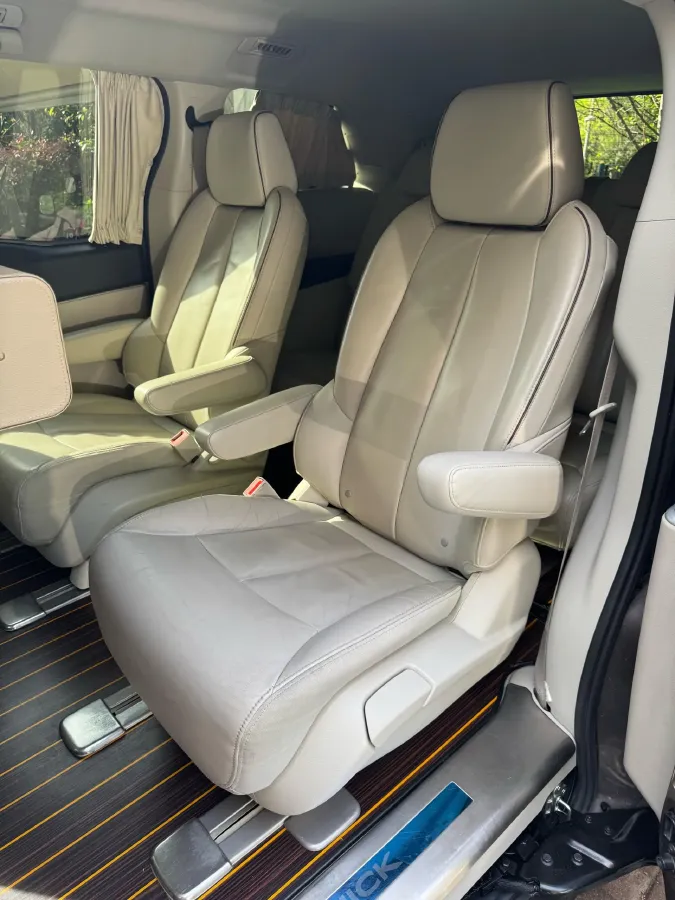 2020 Buick GL8 2.0T 237HP L4 9AT,autocango,china used car exporter,china ev exporter,chinese used car exporter,chinese used ev exporter