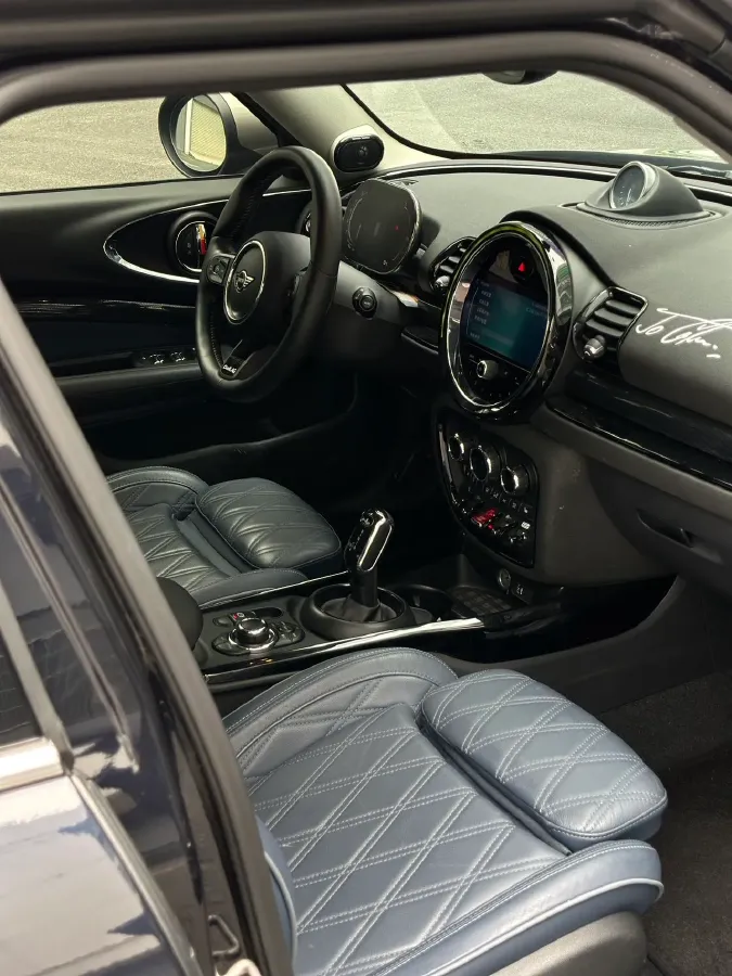 2022 MINI CLUBMAN 2.0T 192HP L4 7DCT,autocango,china used car exporter,china ev exporter,chinese used car exporter,chinese used ev exporter