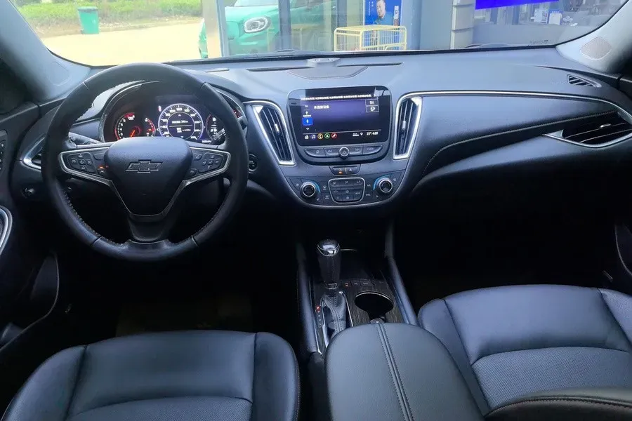 2019 Chevrolet Malibu XL 2.0T 241HP L4 9AT,autocango,china used car exporter,china ev exporter,chinese used car exporter,chinese used ev exporter