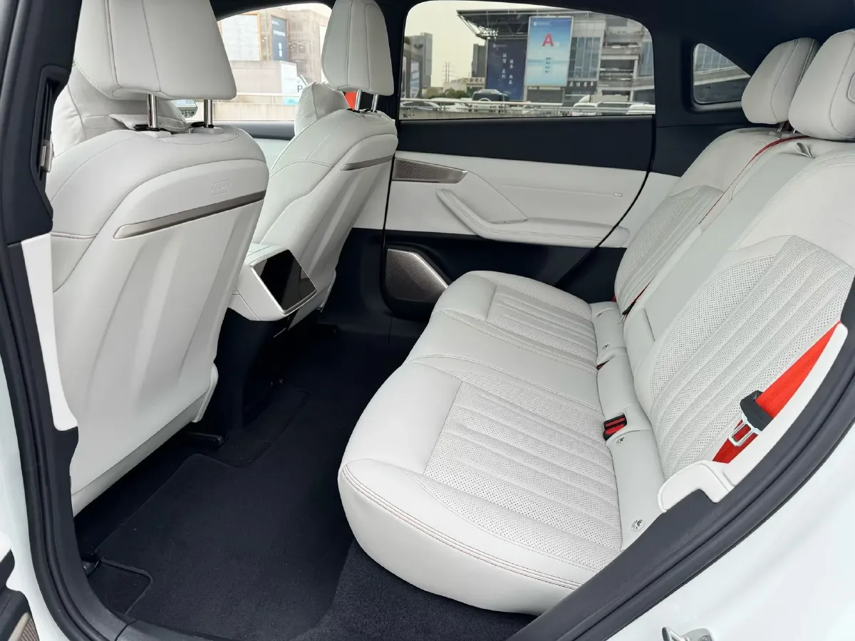 2024 ONVO L60 BEV 60KWH,autocango,china used car exporter,china ev exporter,chinese used car exporter,chinese used ev exporter