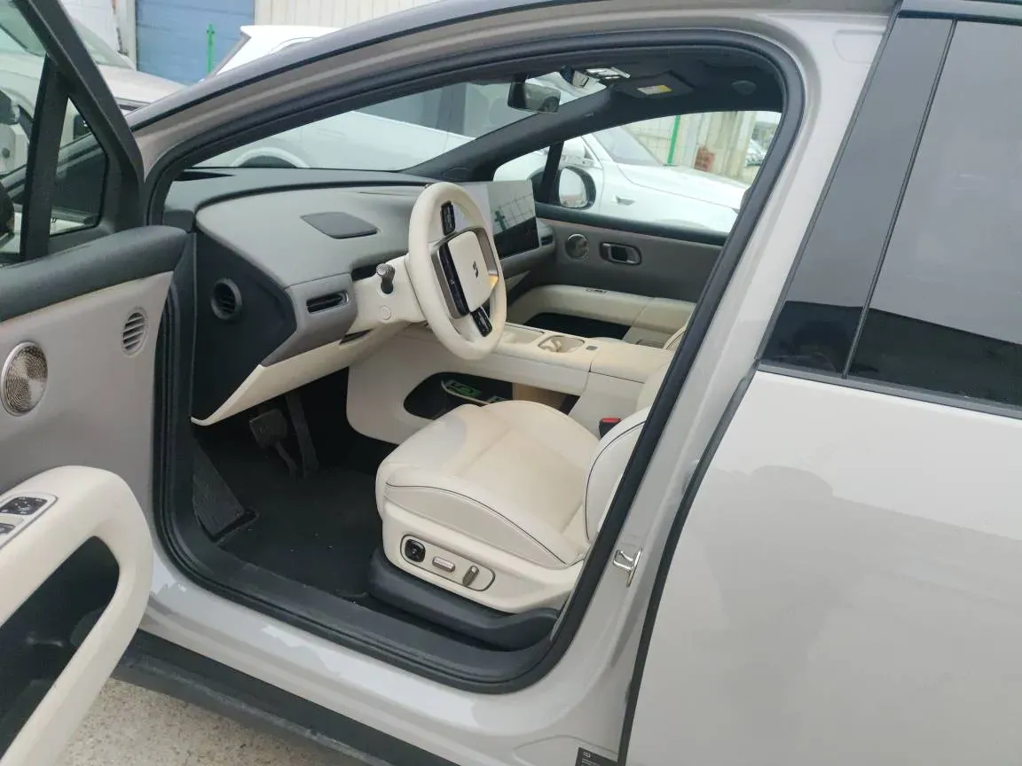 2025 Li i6 BEV,autocango,china used car exporter,china ev exporter,chinese used car exporter,chinese used ev exporter