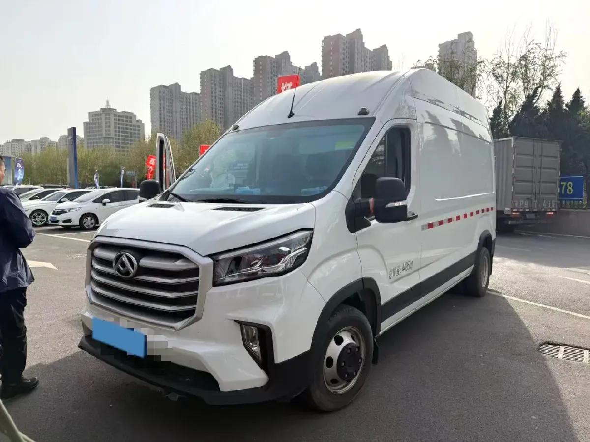 2024 MAXUS XinTu V90 2.0T 150HP L4 6MT,autocango,china used car exporter,china ev exporter,chinese used car exporter,chinese used ev exporter