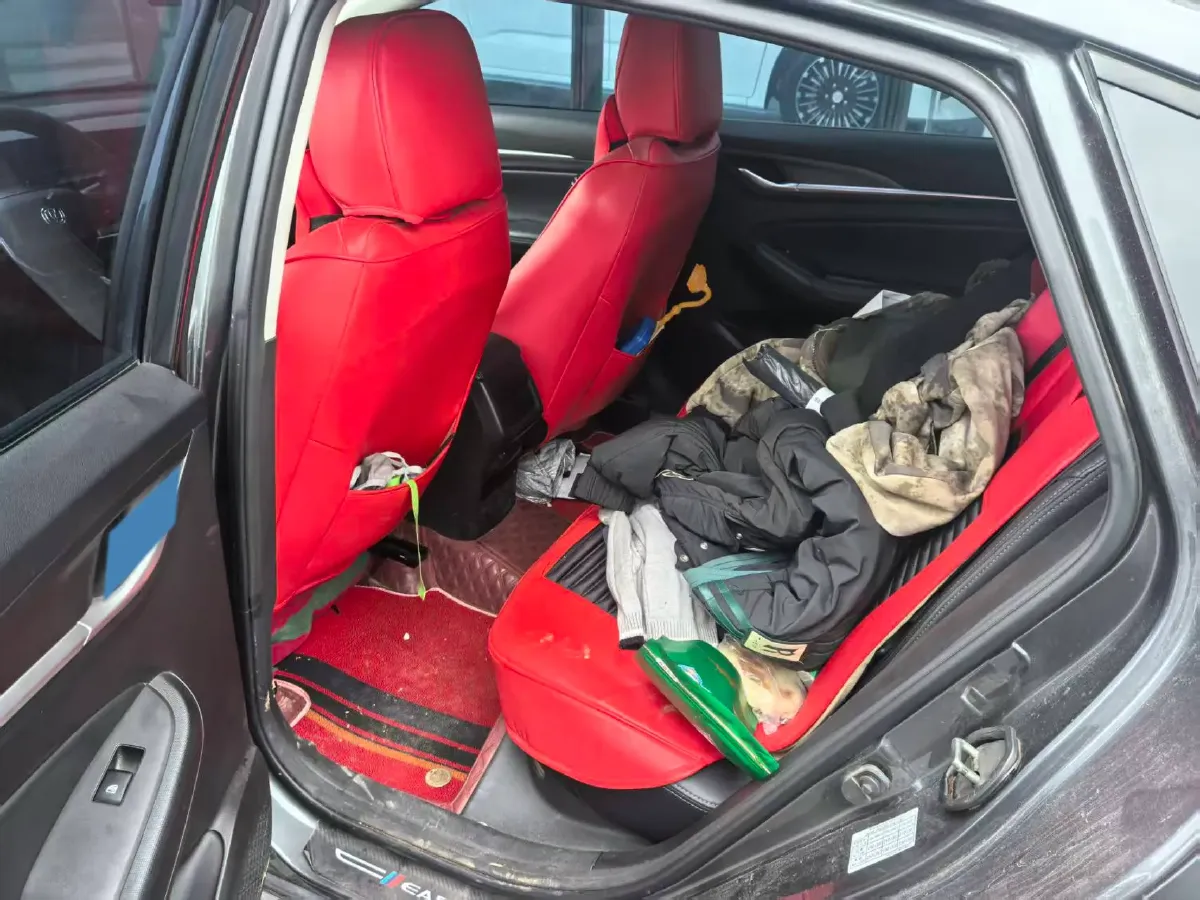 2022 ChangAn Eado 1.6L 128HP L4 5MT,autocango,china used car exporter,china ev exporter,chinese used car exporter,chinese used ev exporter