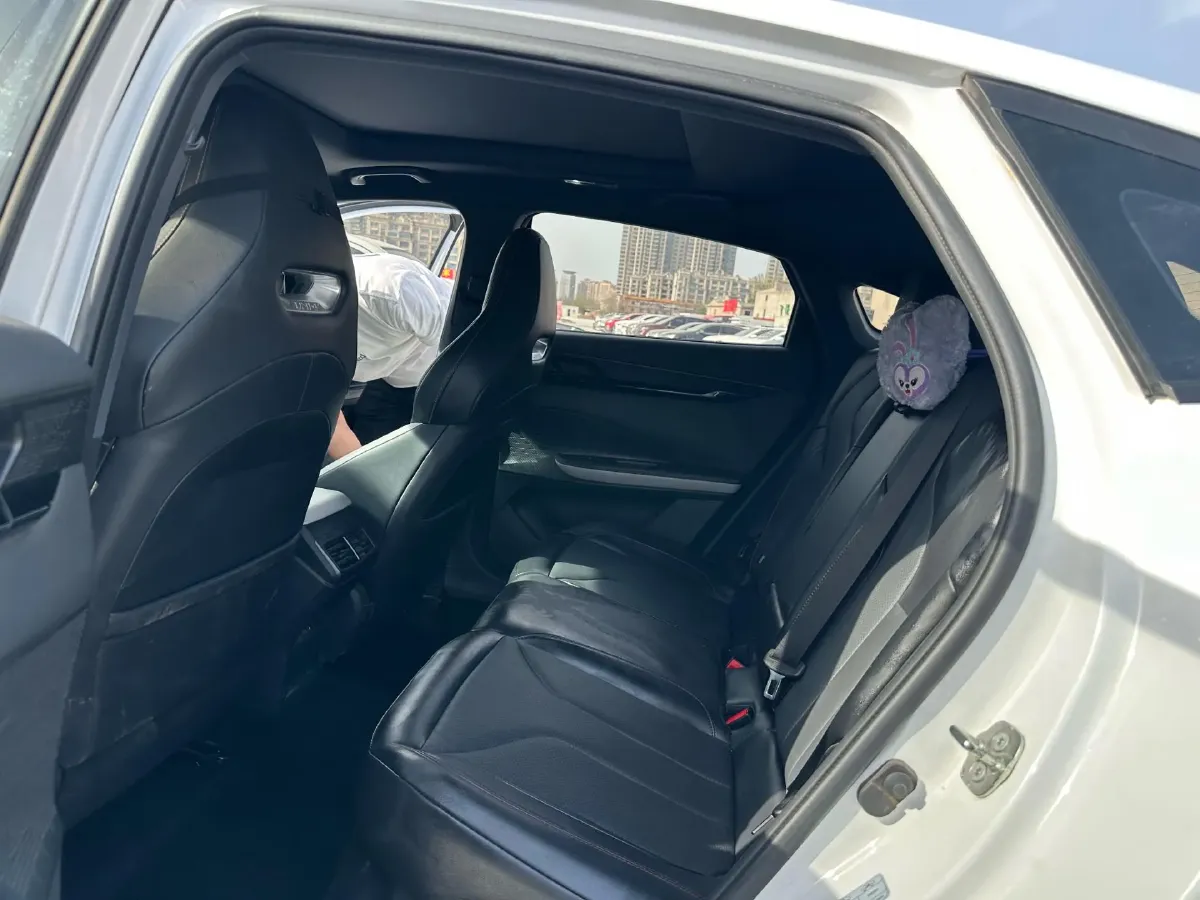 2023 ChangAn UNI-V 1.5T 188HP L4 7DCT,autocango,china used car exporter,china ev exporter,chinese used car exporter,chinese used ev exporter