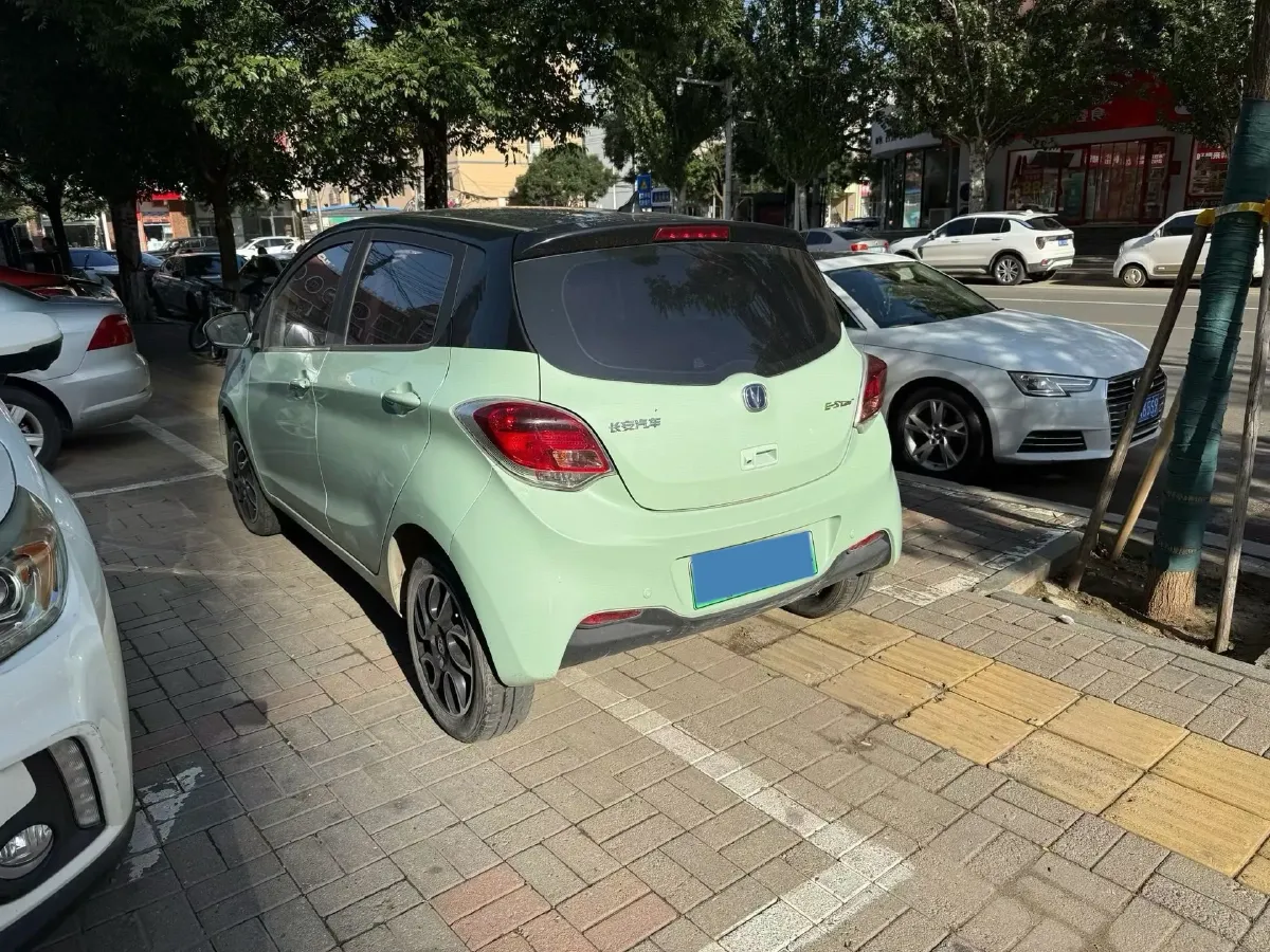 2022 ChangAn BenBen E-Star BEV 31.18KWH,autocango,china used car exporter,china ev exporter,chinese used car exporter,chinese used ev exporter